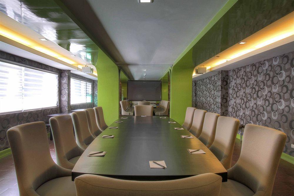 Astoria Greenbelt Makati City Eksteriør bilde